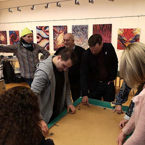 Oprawa prac na wystawę Spojrzenia – Przywidzenia – Superwizje Oprawa prac na wystawę Spojrzenia – Przywidzenia – Superwizje w Rybniko 2022